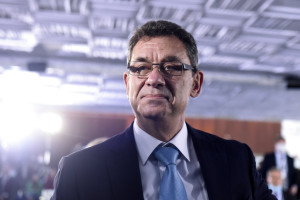 Αποδοκίμασαν τον Αλμπερτ Μπουρλά στον Λευκό Οίκο-Αμηχανία από Τραμπ