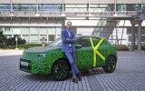 Opel: Αποκαλύπτει το νέο Mokka με παρουσιαστή τον πρόεδρο της