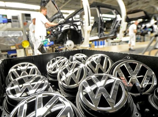 Διακόπτεται προσωρινά η παραγωγή του Golf της Volkswagen