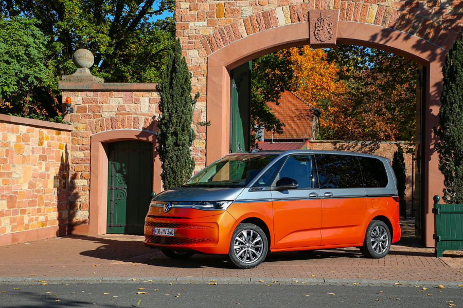 Η Volkswagen Commercial Vehicles παρέδωσε 359.500 οχήματα σε πελάτες το 2021