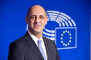 ΕΕ: Δεν έχει «συζητήσει» ακόμη την έλλειψη αίματος για μεταγγίσεις!