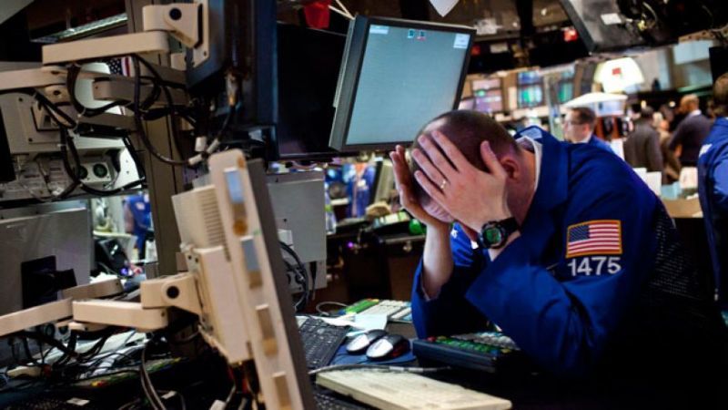 Στη σκιά της Κίνας και η Wall Street-Απώλειες άνω του 2%