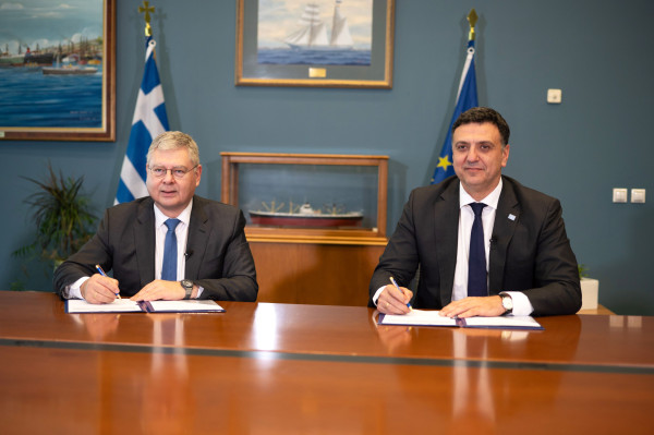 HELLENiQ ENERGY: Δωρεά για την αναβάθμιση της ψηφιακής υποδομής του Υπουργείου Ναυτιλίας