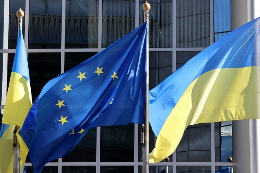 Στα σκαριά δάνειο €9 δισ. για την ανοικοδόμηση της Ουκρανίας