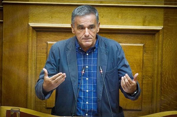 Τσακαλώτος: Κάπως αδύναμος στα θρησκευτικά ο Μητσοτάκης