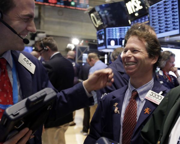 Wall Street: Οι τεχνολογικές εταιρίες δίνουν ώθηση στους δείκτες