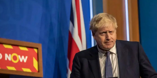 Αλλάζει ατζέντα με Brexit ο Τζόνσον μετά την πρόταση μομφής