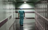 Μεταρρυθμίσεις και «μάζεμα» των νοσοκομείων ζητούν οι θεσμοί
