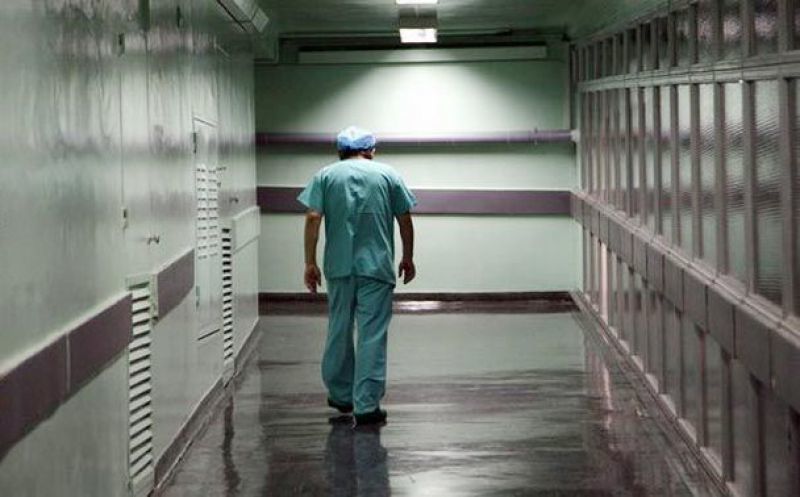 Μεταρρυθμίσεις και «μάζεμα» των νοσοκομείων ζητούν οι θεσμοί