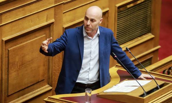 Παραιτήθηκε από βουλευτής ο Γιώργος Αμυράς