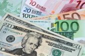 Επιθετικό ξεκίνημα για το δολάριο έναντι των G10