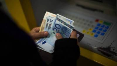 Έκτακτο επίδομα 250 ευρώ: Πληρώνονται σήμερα 630.000 δικαιούχοι