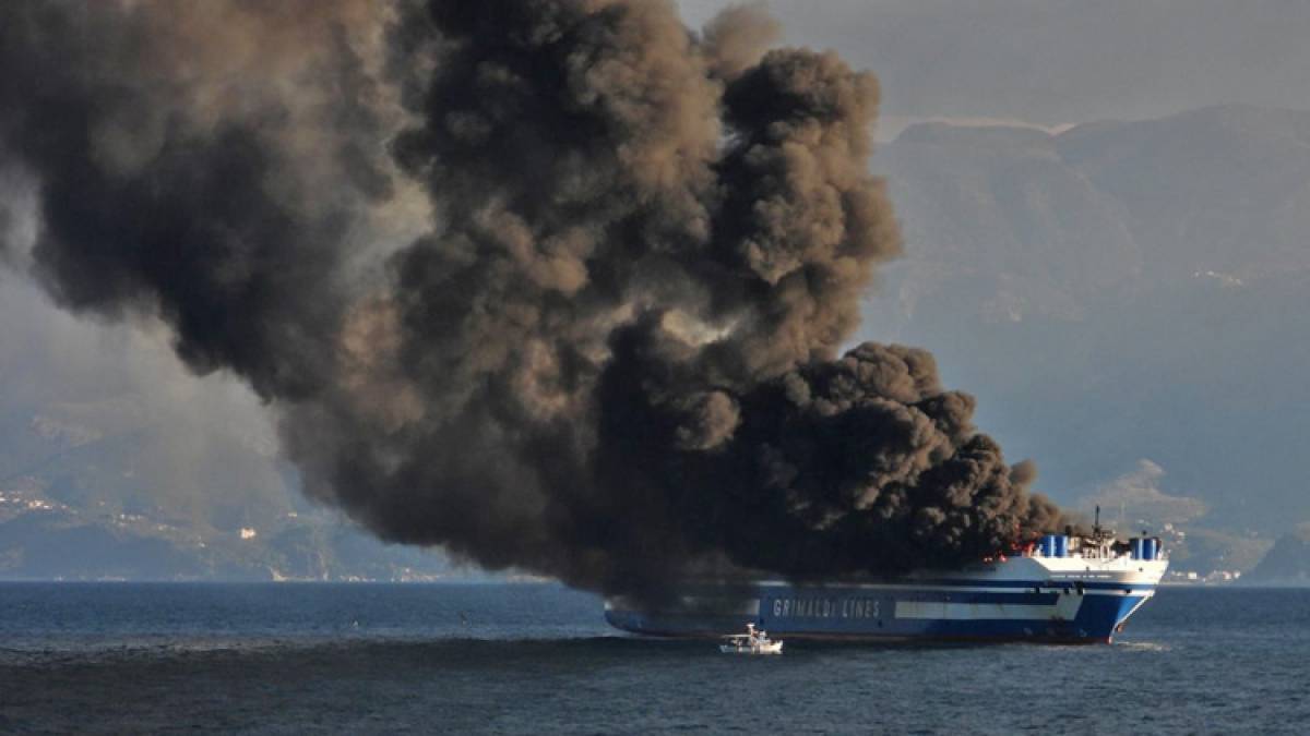 Euroferry Olympia: Συνεχίζεται η επιχείρηση διάσωσης- Αγωνία για τους αγνοούμενους