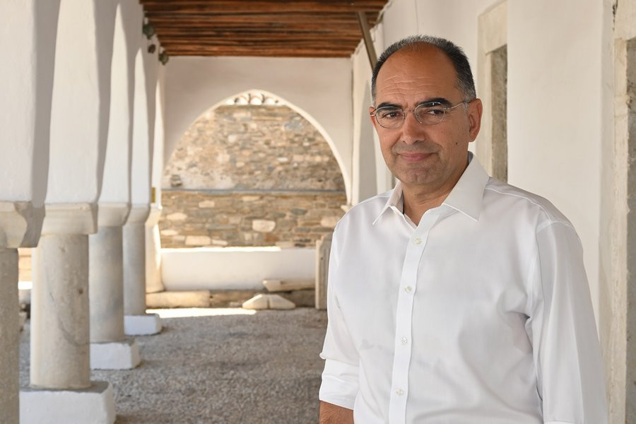 Δήμαρχος Πάρου: Απορρίπτει τις ευθύνες που του αποδίδονται για τη μεγάλη πυρκαγιά – Τι υποστηρίζει