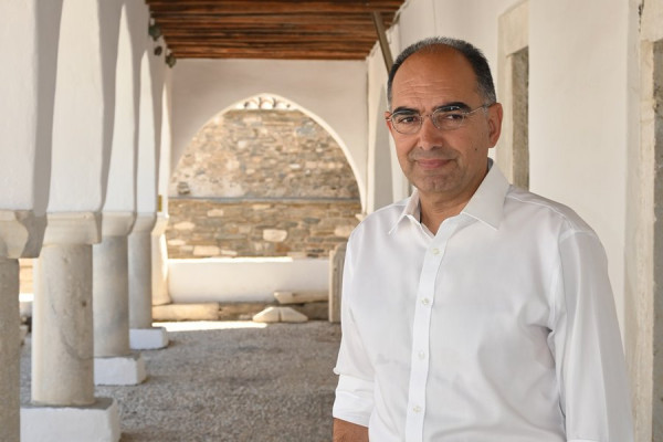 Δήμαρχος Πάρου: Απορρίπτει τις ευθύνες που του αποδίδονται για τη μεγάλη πυρκαγιά – Τι υποστηρίζει