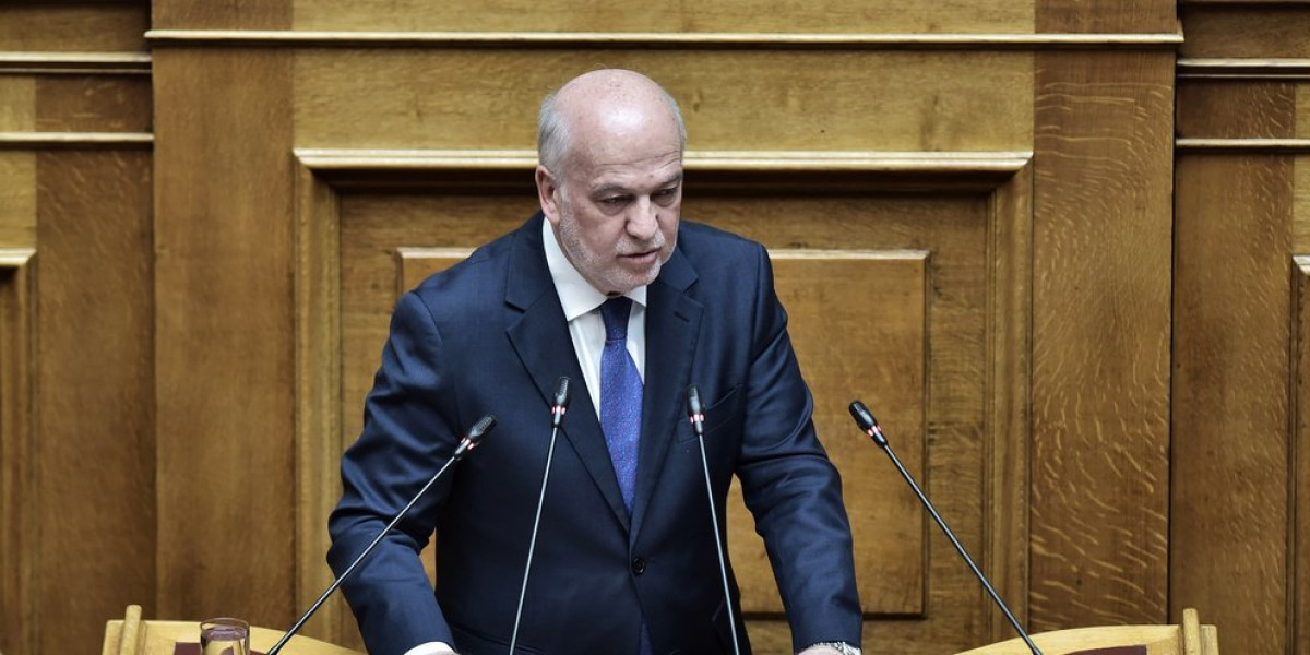 Φλωρίδης- Τέμπη: Δεν ζήτησε η Εισαγγελία Λάρισας την απόληψη χωμάτων