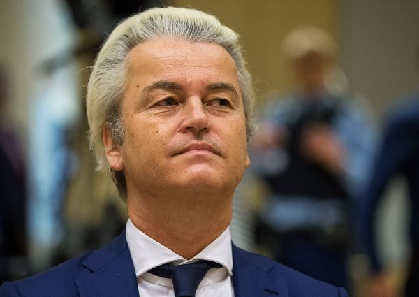 Μετά τον Ντάισελμπλουμ ο Βίλντερς: Οι Έλληνες τα τρώνε «σε σουβλάκι και ούζο»