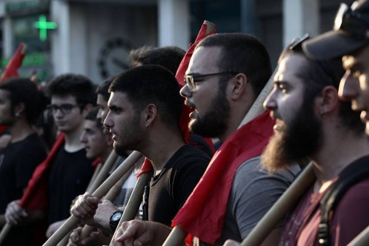 Σε εξέλιξη το φοιτητικό συλλαλητήριο στα Προπύλαια