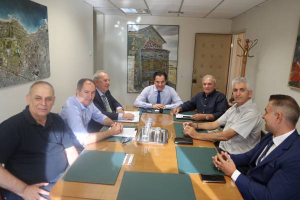 Συνάντηση Γεωργιάδη με ΠΟΑΥΣ και ΠΟΑΣ