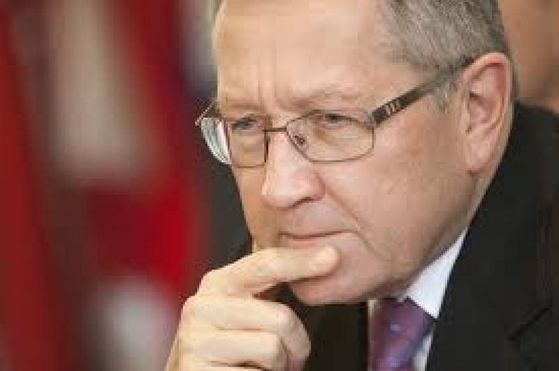 K. Regling για Ελλάδα: Η προσαρμογή βραχυπρόθεσμα εμποδίζει αλλά ενισχύει μακροπρόθεσμα