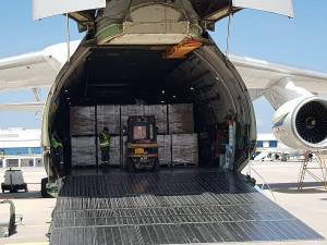 Με Antonov έφτασαν στην Ελλάδα 2,5 εκατ. self test