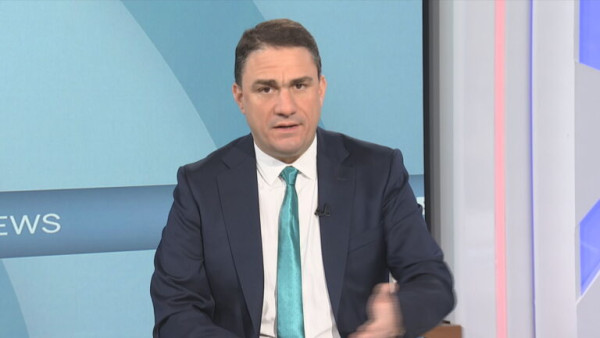 Τσουκαλάς (ΠΑΣΟΚ): Η κουμπαριά αποδείχτηκε, το θέμα είναι αν χρησιμοποιήθηκε για να ξεμπλοκαριστούν τα ΑΦΜ