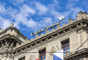 Κατρακυλά η Credit Suisse- Νέο ιστορικό χαμηλό για τη μετοχή
