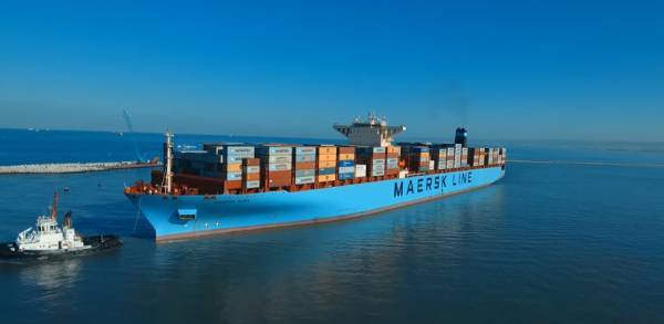 Maersk: Διερευνά και το υδρογόνο ως καύσιμο, εκτός της μεθανόλης