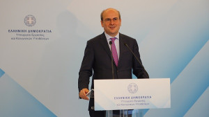 Αύξηση συντάξεων σχεδόν για όλους- «Τροχάδην» για επικουρικές και εφάπαξ