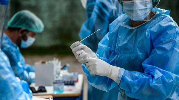 Κορονοϊός-Ελλάδα: 99 θάνατοι και 7.009 νέα κρούσματα- 697 διασωληνωμένοι