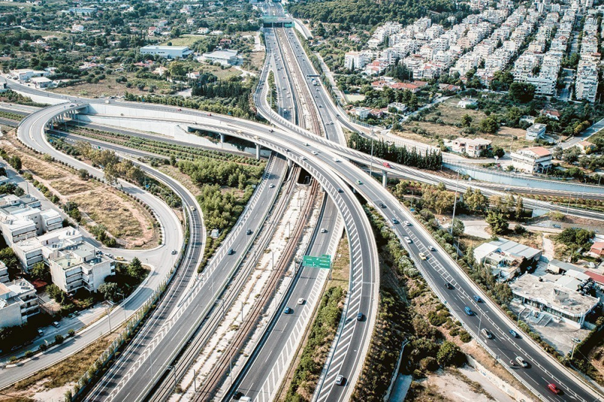 Παραχώρηση Αττικής Οδού: Οκτώ επενδυτικά σχήματα στην επόμενη φάση