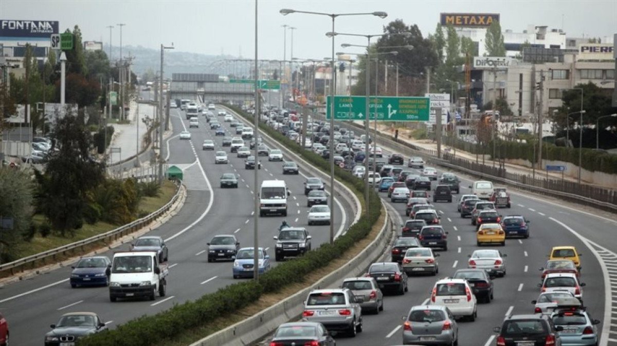 Λ. Κηφισού: Σοβαρό τροχαίο με τραυματία- Πού διεκόπη η κυκλοφορία