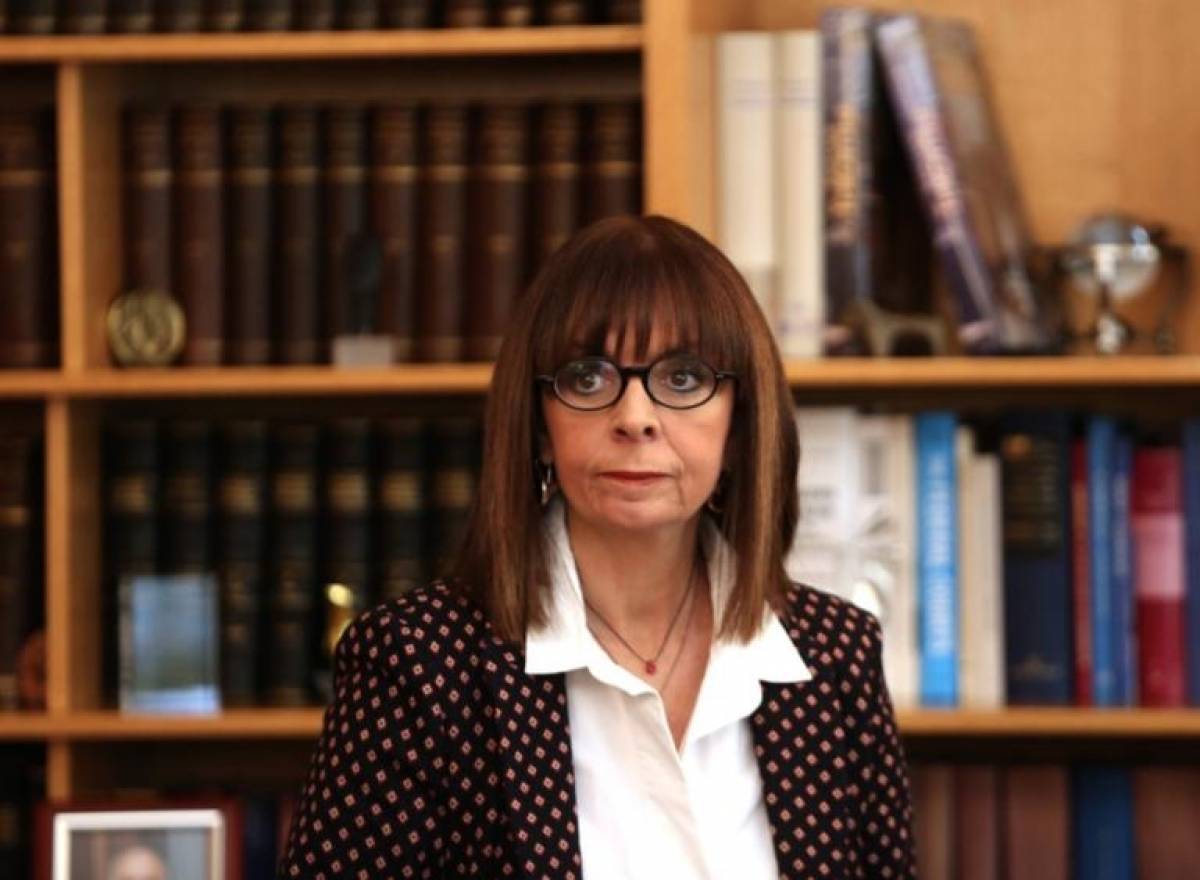 Σακελλαροπούλου: Αμέριστη συμπαράσταση και ευγνωμοσύνη σε γιατρούς και νοσηλευτές