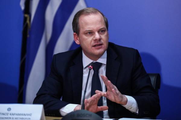 Διπλώματα οδήγησης: Κάμερες μέσα στο όχημα και άδεια στους 17άρηδες