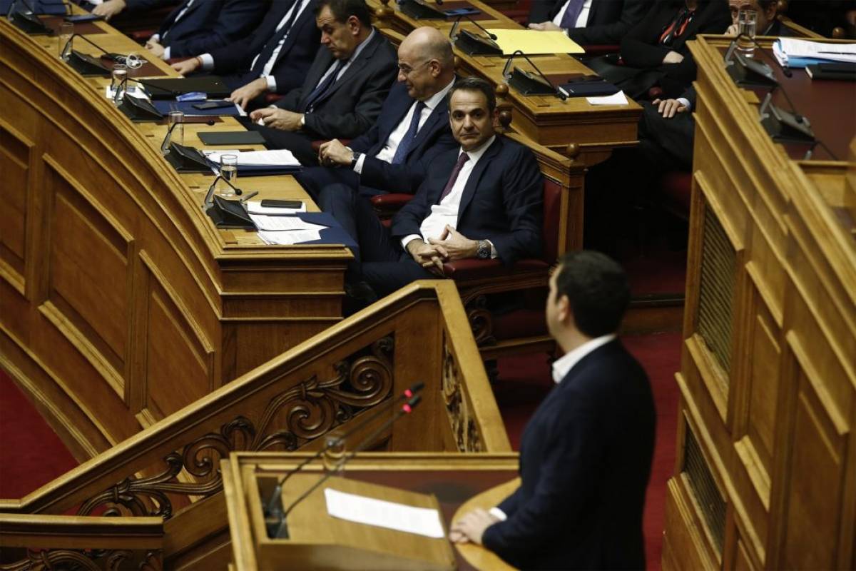 Βουλή: «Ναυμαχία» αρχηγών για φρεγάτες και ελληνογαλλική συμφωνία