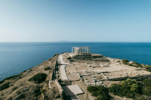 Tουριστικά έσοδα ρεκόρ €23,6 δισ. το 2025 - Άλμα 9,4%