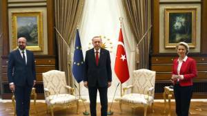 ΕΕ: €4 δισ. έχουν δοθεί στην Τουρκία για τους πρόσφυγες!