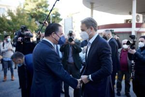 Μητσοτάκης στο Τζάνειο: Οραματιζόμαστε νέο σύστημα υγείας με ποιοτικές υποδομές