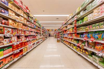 Σούπερ μάρκετ: «Τσουχτερά» πρόστιμα σε περίπτωση μη υποβολής τιμών πώλησης