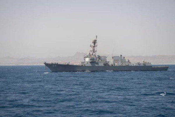 Τρία αντιτορπιλικά των ΗΠΑ ανοιχτά της Βενεζουέλας - Ο Μαδούρο «βγάζει» την εθνοφυλακή