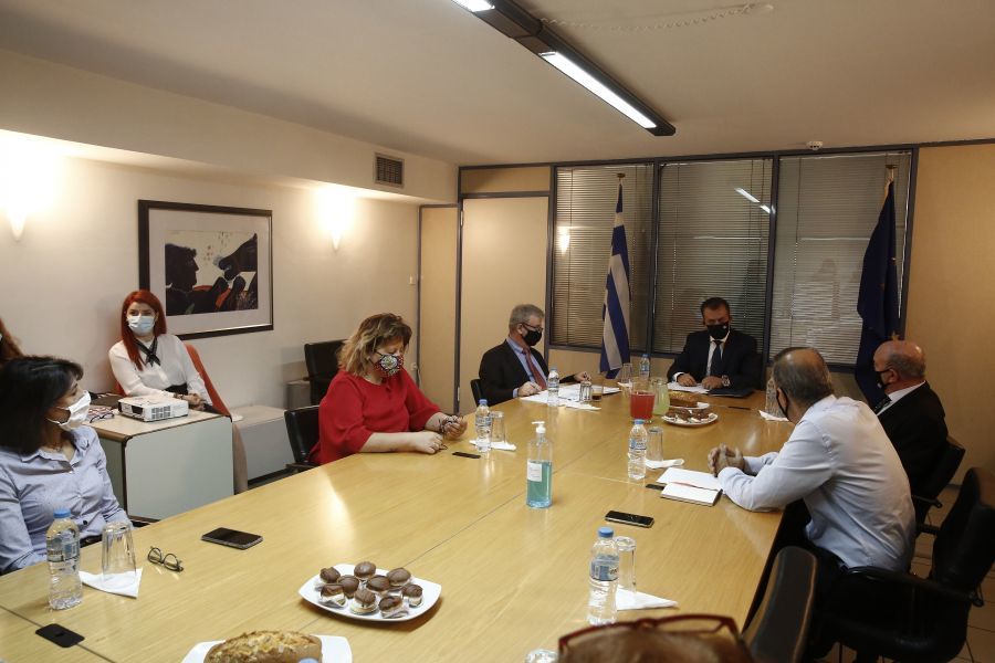Βρούτσης: €331 εκατ. κατά της φτώχειας και του κοινωνικού αποκλεισμού