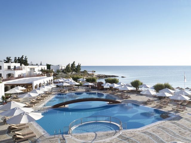 Metaxa Hospitality Group: Μπόνους σε όσους εργαζόμενους εμβολιαστούν