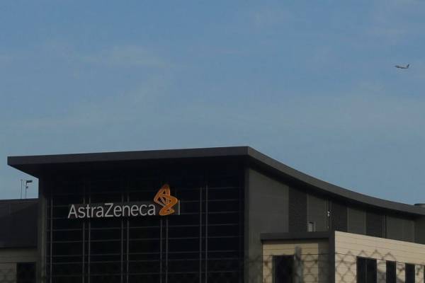 Βραζιλία: Συμφωνία $127 εκατ. με την AstraZeneca για εμβόλιο