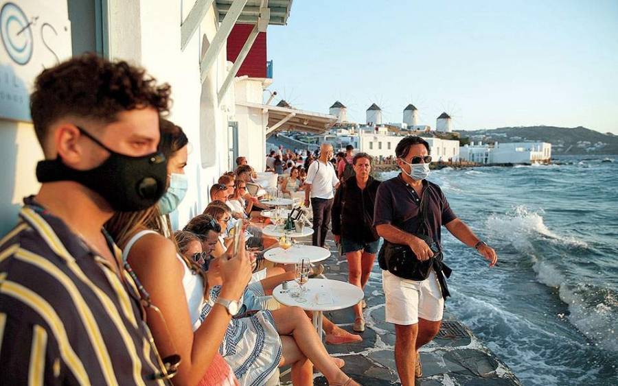 Τουρισμός: Αναμένει κρατική στήριξη για να αντέξει