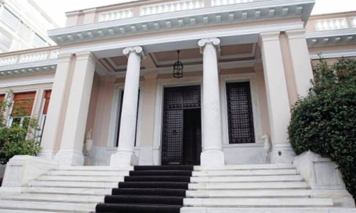 Πηγές Μαξίμου: Ο κ. Τσίπρας αντιπολιτεύεται τον εαυτό του