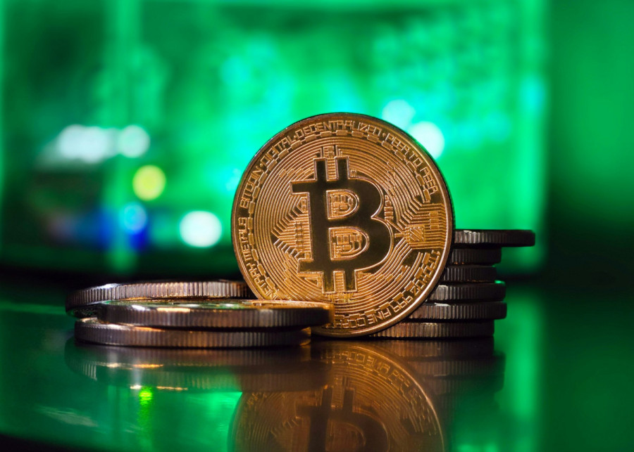 Στα «πράσινα» η αγορά crypto με ώθηση από τα στοιχεία για τον πληθωρισμό στις ΗΠΑ