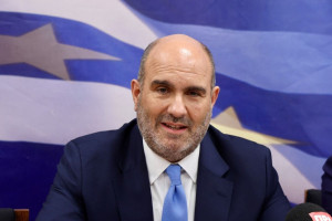 Επαφές Μαρκόπουλου με παραγωγικούς φορείς της Μακεδονίας ενόψει της ΔΕΘ