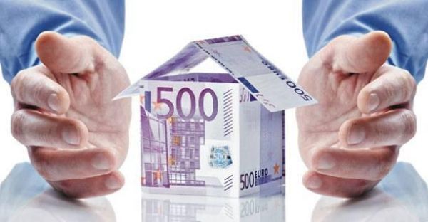 Η σκληρή αλήθεια ενός δανειολήπτη: Δεξιά και Αριστερά ψάχνουν λύση για τον υπερδανεισμό των νοικοκυριών, αλλά αυτή... αγνοείται