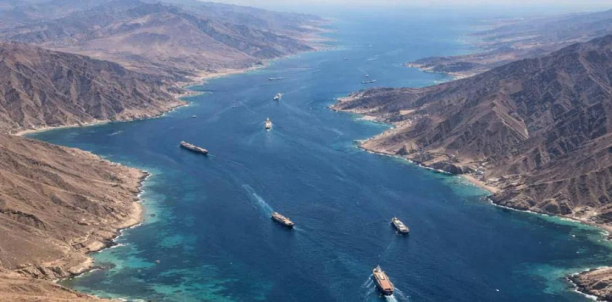 Τρία νέα περιστατικά επιθέσεων στα Στενά του Ορμούζ αμέσως μετά τις ανακοινώσεις Τραμπ