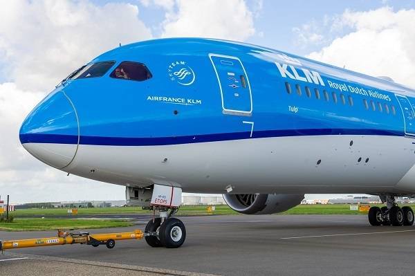 Στον δρόμο της Lufthansa η KLM-Προχωρά σε περικοπές λόγω κοροναϊού